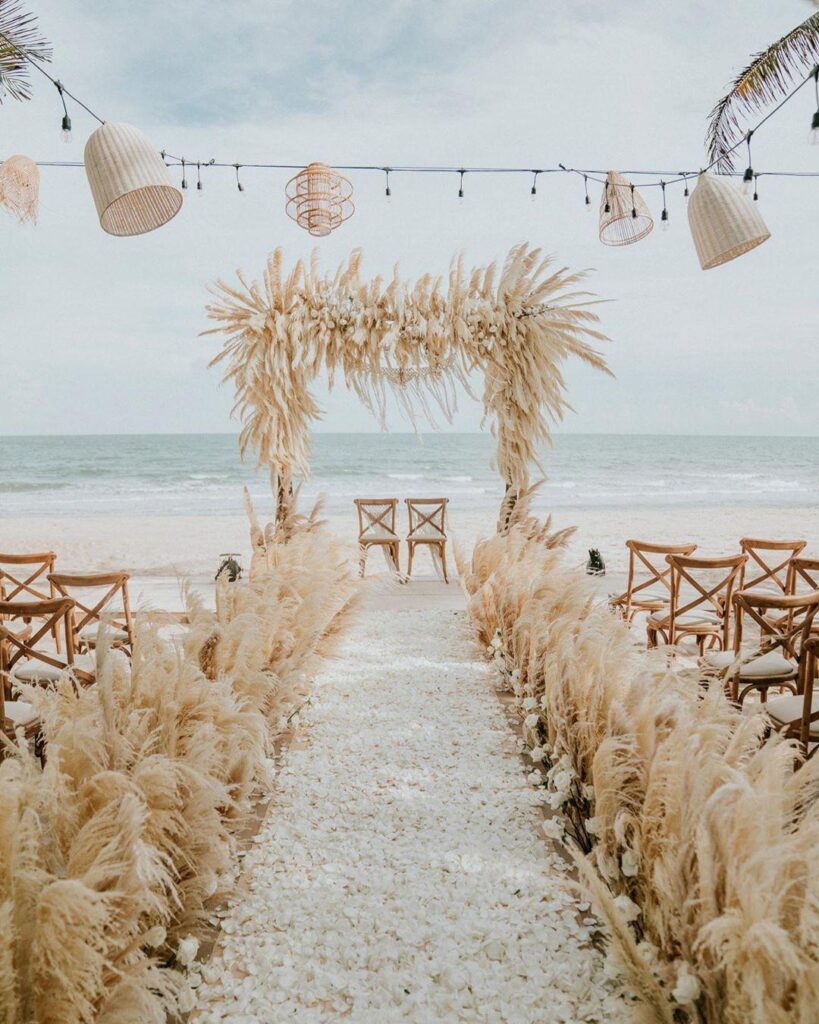 Golden Beach Party Rentals for Estate Celebrations
